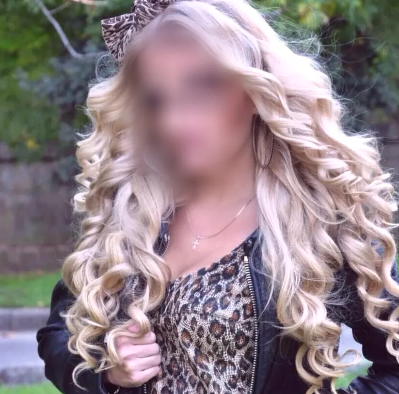Alena, 30