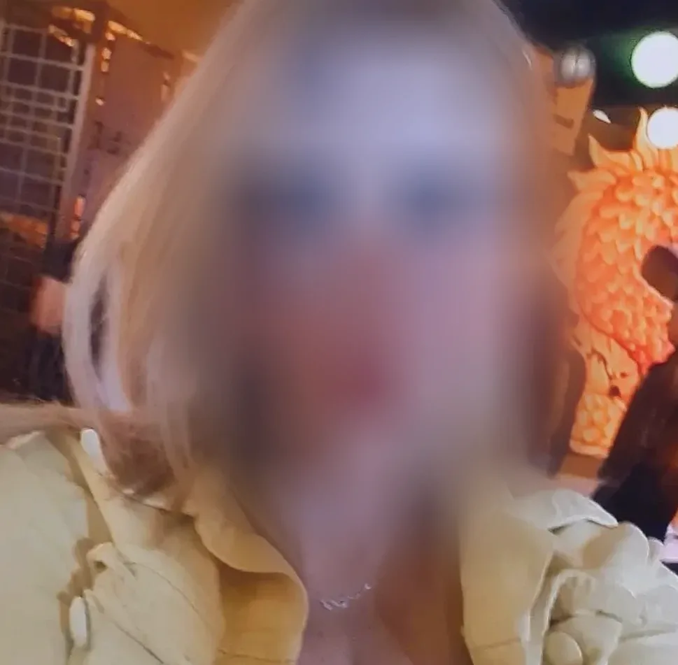 Selma, 35